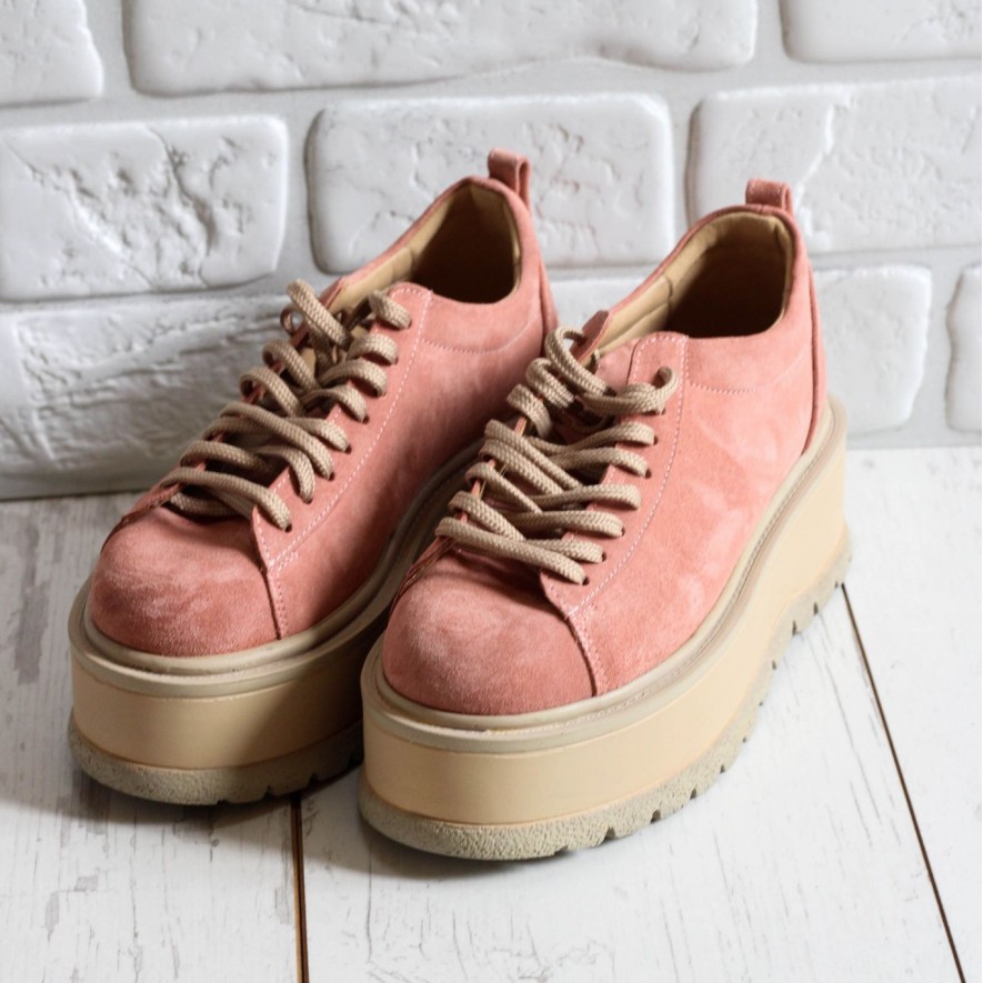 *. Sneakers - Medellin - Peach