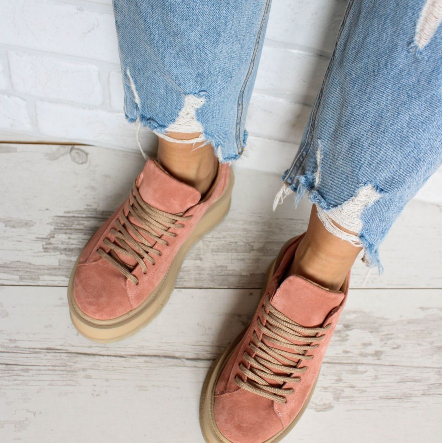 *. Sneakers - Medellin - Peach