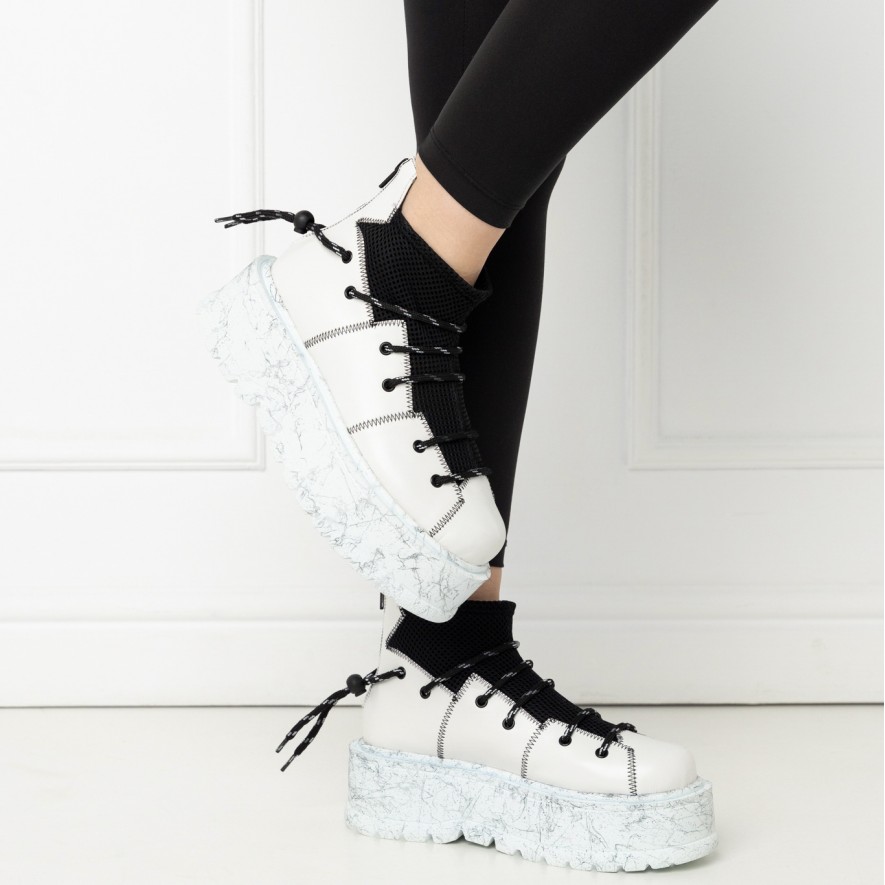   Ghete - Studio - White 