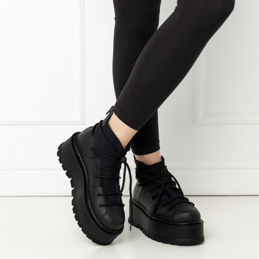   Ghete - Studio - All Black
