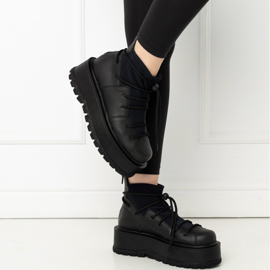   Ghete - Studio - All Black