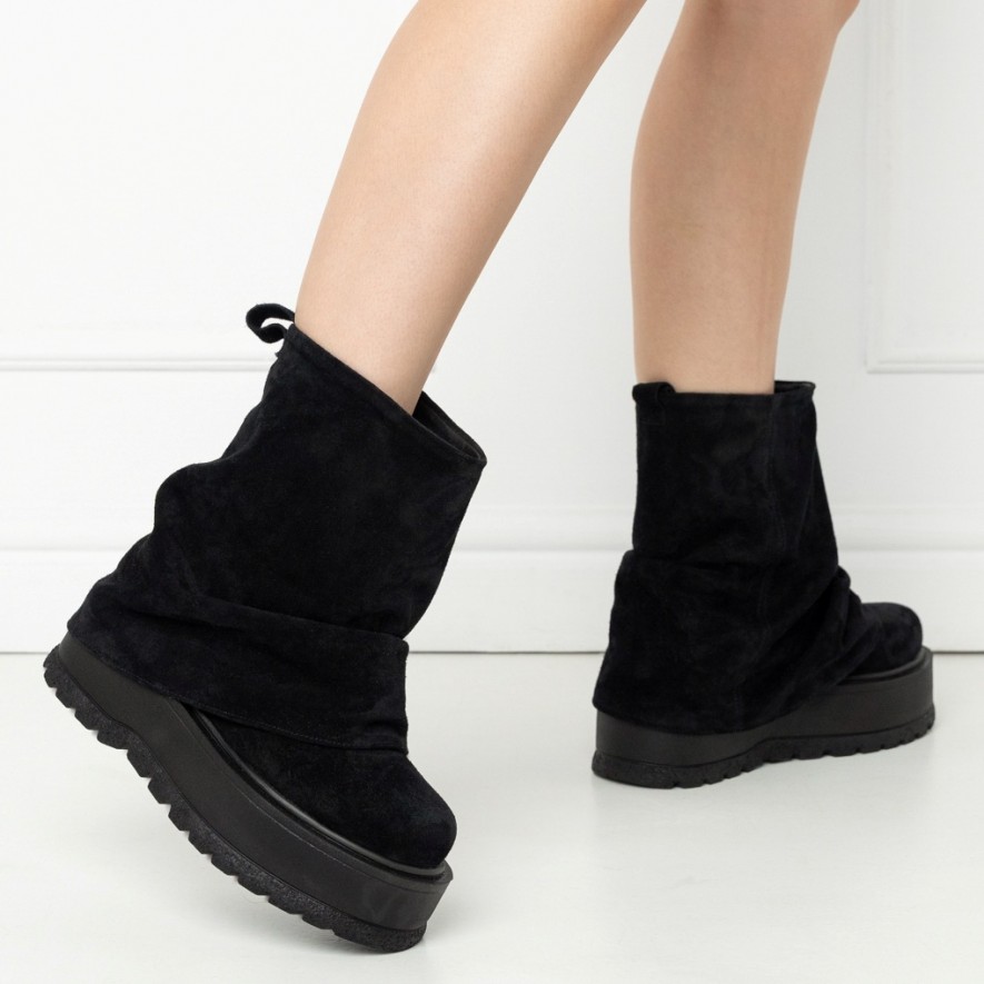    Ghete -  Slouchy Short - Velur Black